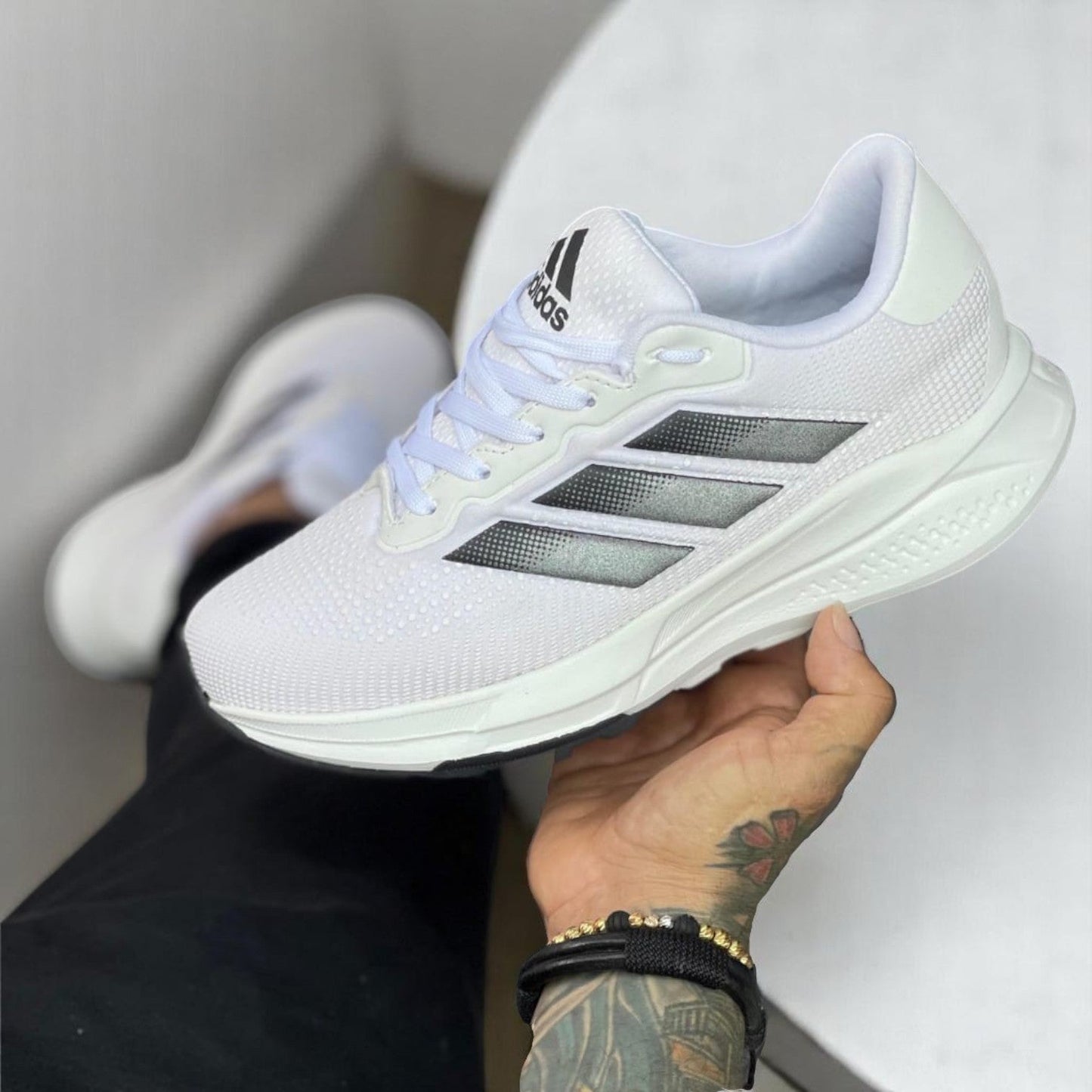 Ultraliviano Supernova Adidas caballero