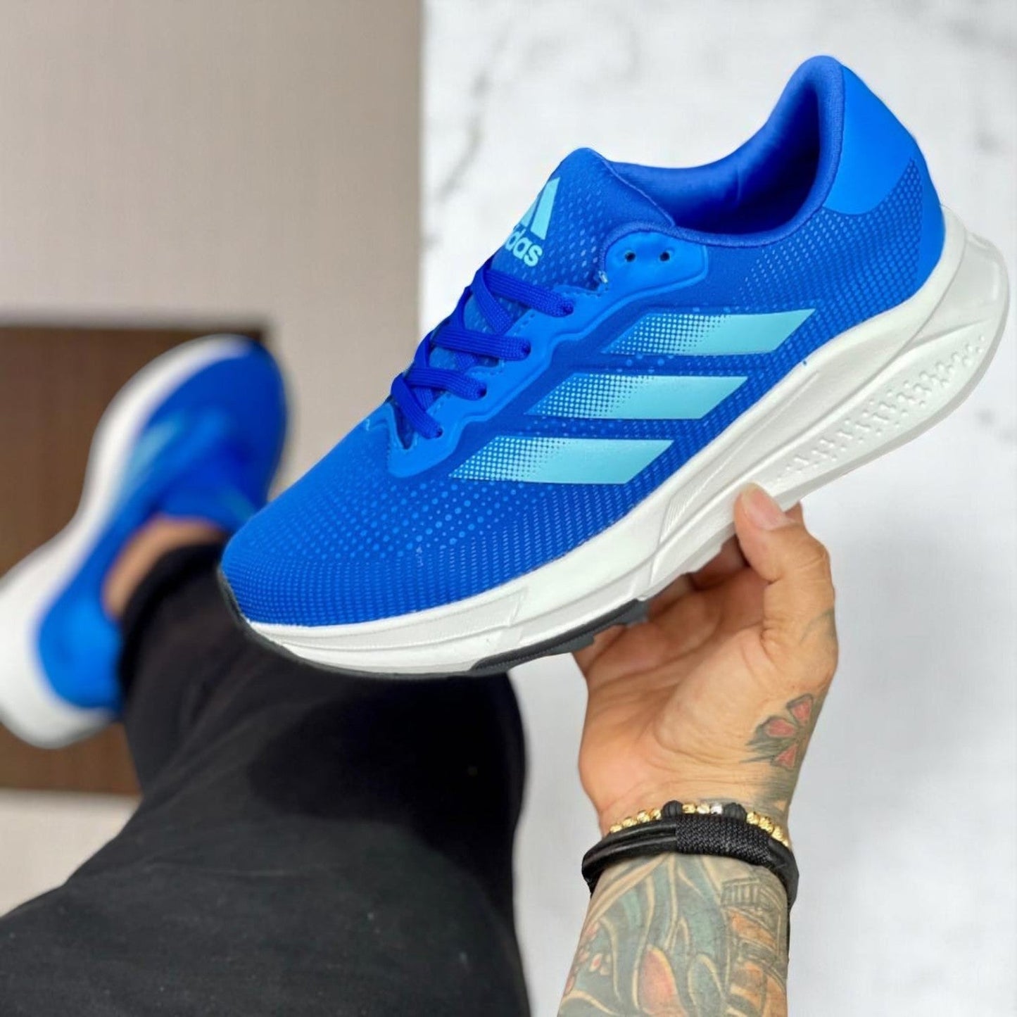 Ultraliviano Supernova Adidas caballero