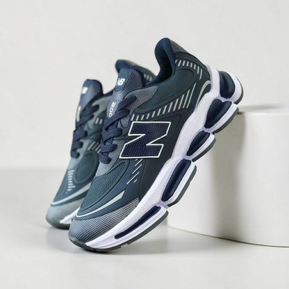 New Balance 2000