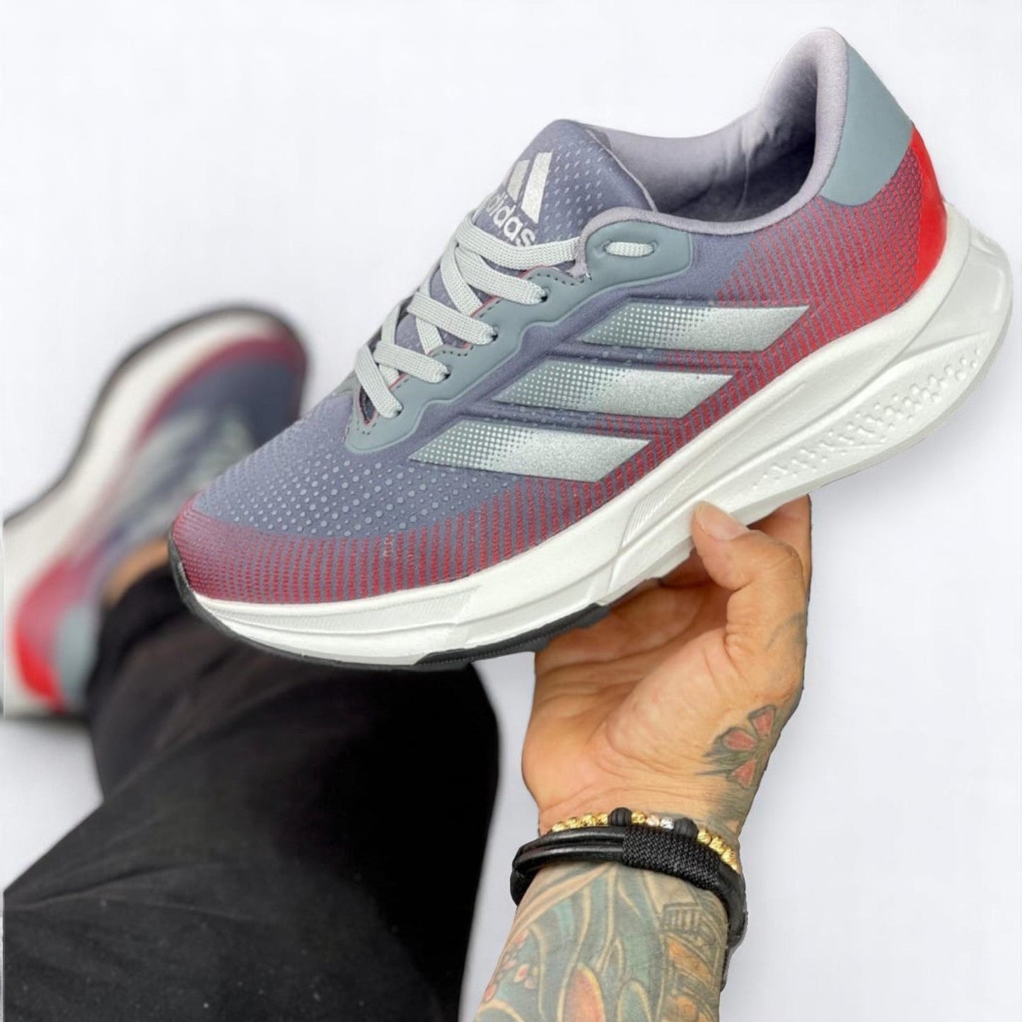 Ultraliviano Supernova Adidas caballero