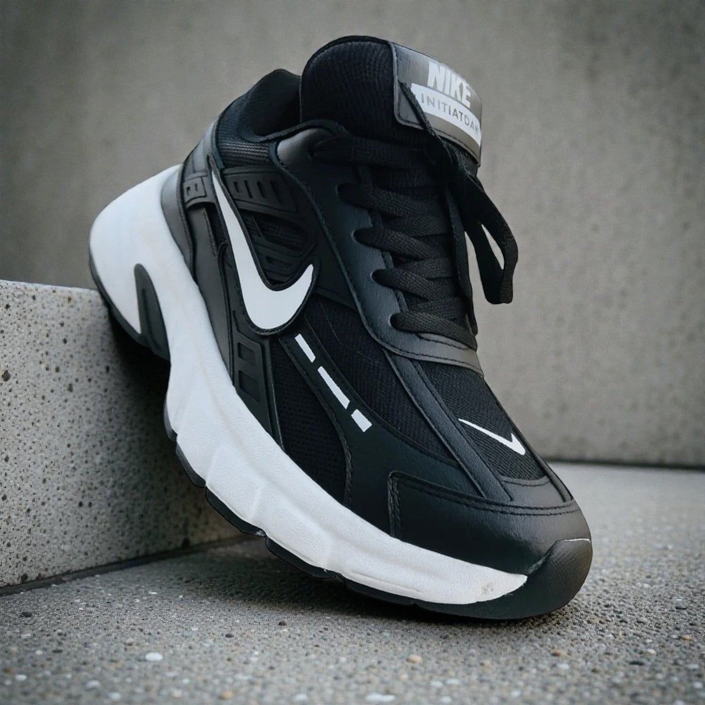 Nike Initiator